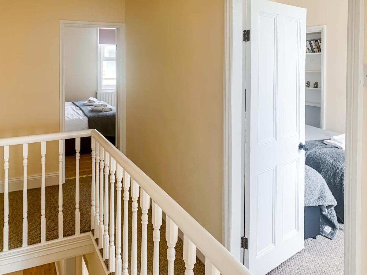 Waverley Lodge - Quaint Victorian Home With Free Parking ยอร์ค ภายนอก รูปภาพ