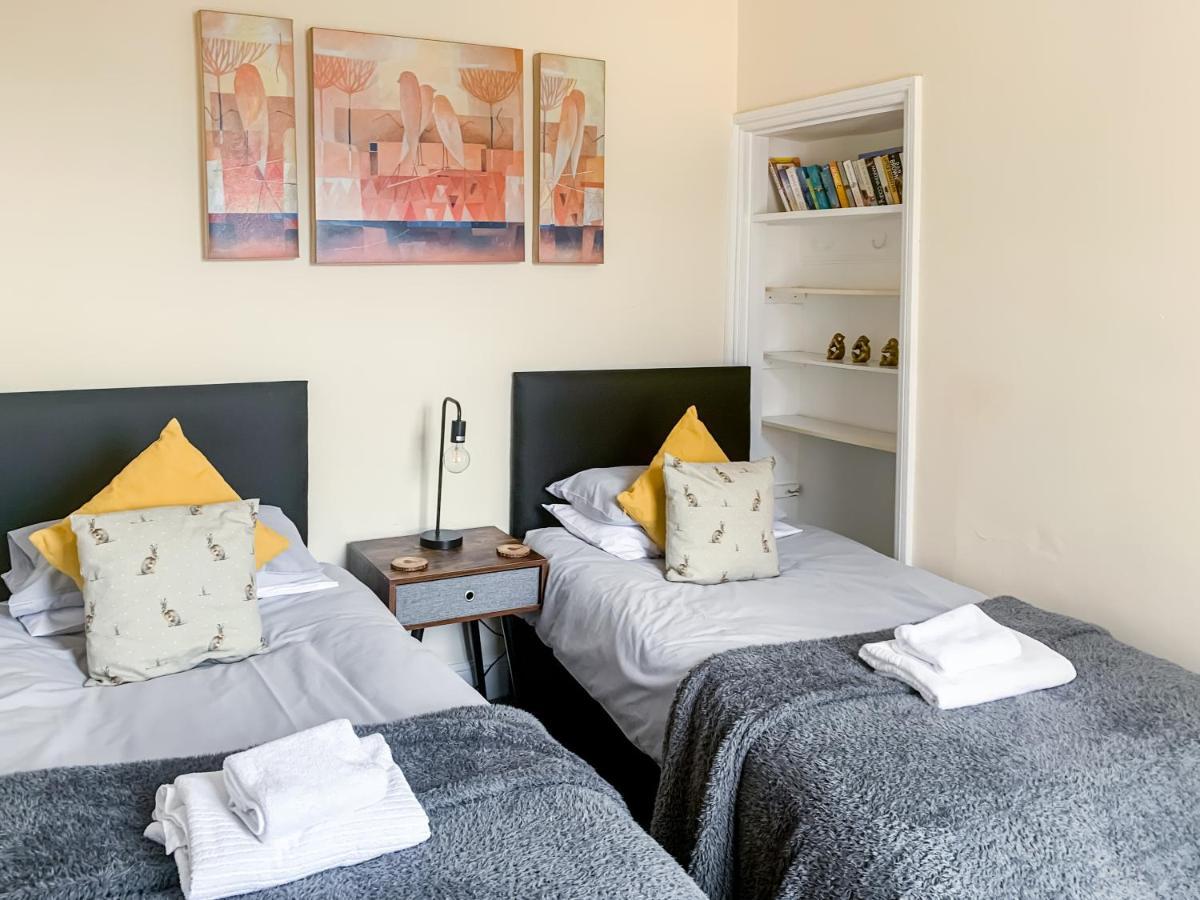 Waverley Lodge - Quaint Victorian Home With Free Parking ยอร์ค ภายนอก รูปภาพ