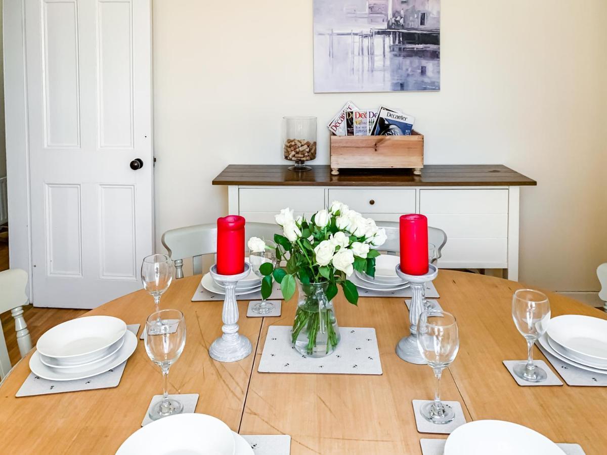 Waverley Lodge - Quaint Victorian Home With Free Parking ยอร์ค ภายนอก รูปภาพ