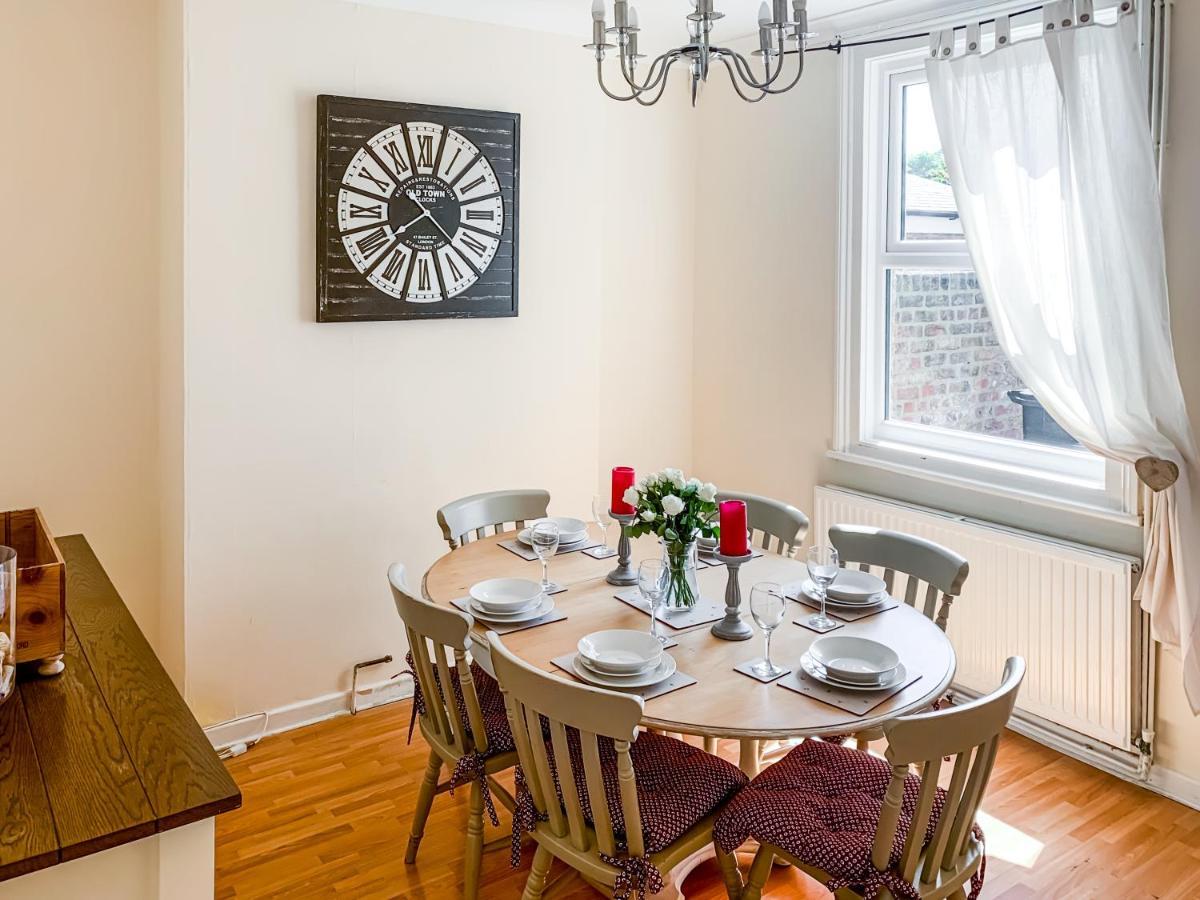 Waverley Lodge - Quaint Victorian Home With Free Parking ยอร์ค ภายนอก รูปภาพ