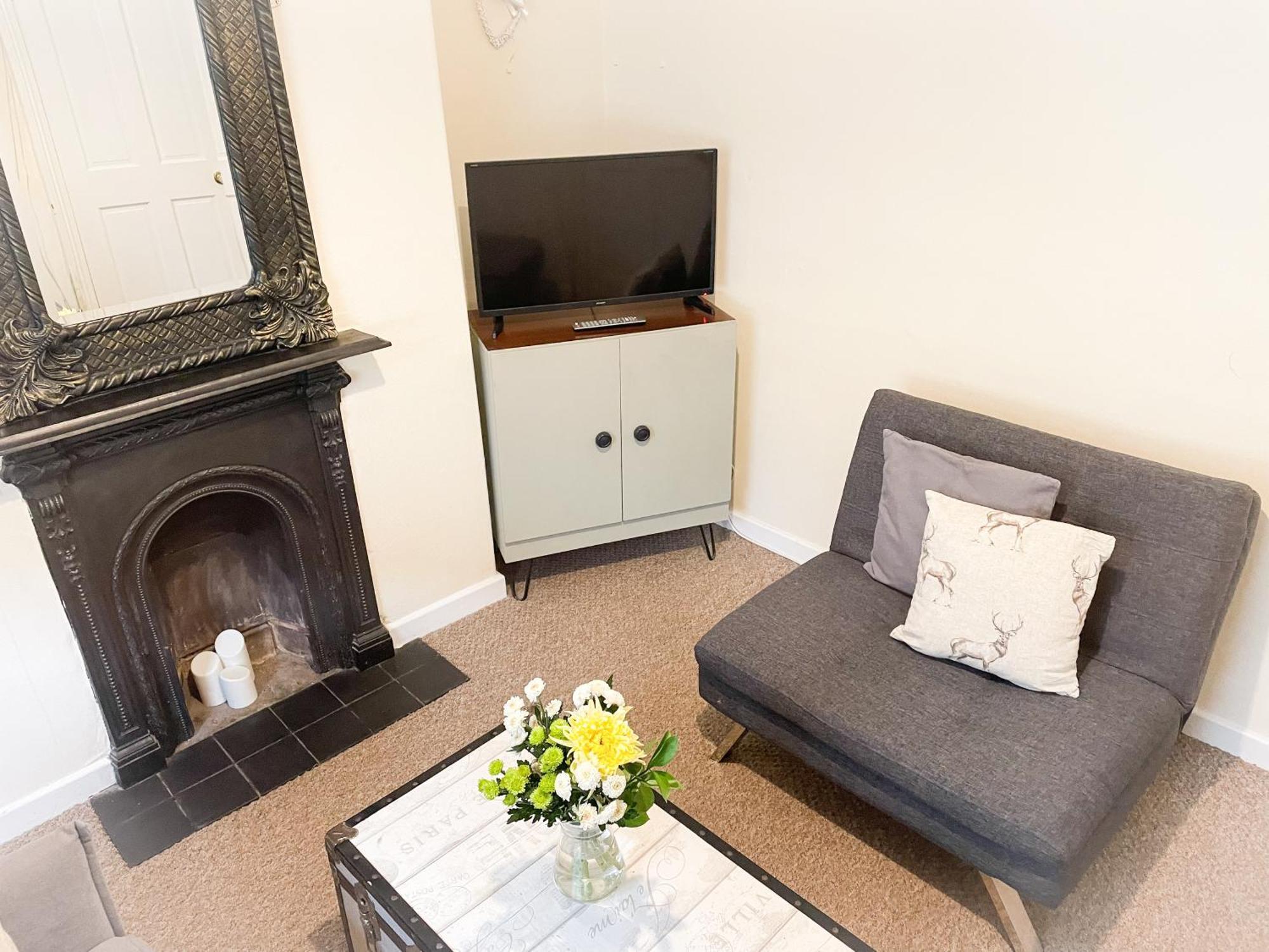 Waverley Lodge - Quaint Victorian Home With Free Parking ยอร์ค ภายนอก รูปภาพ