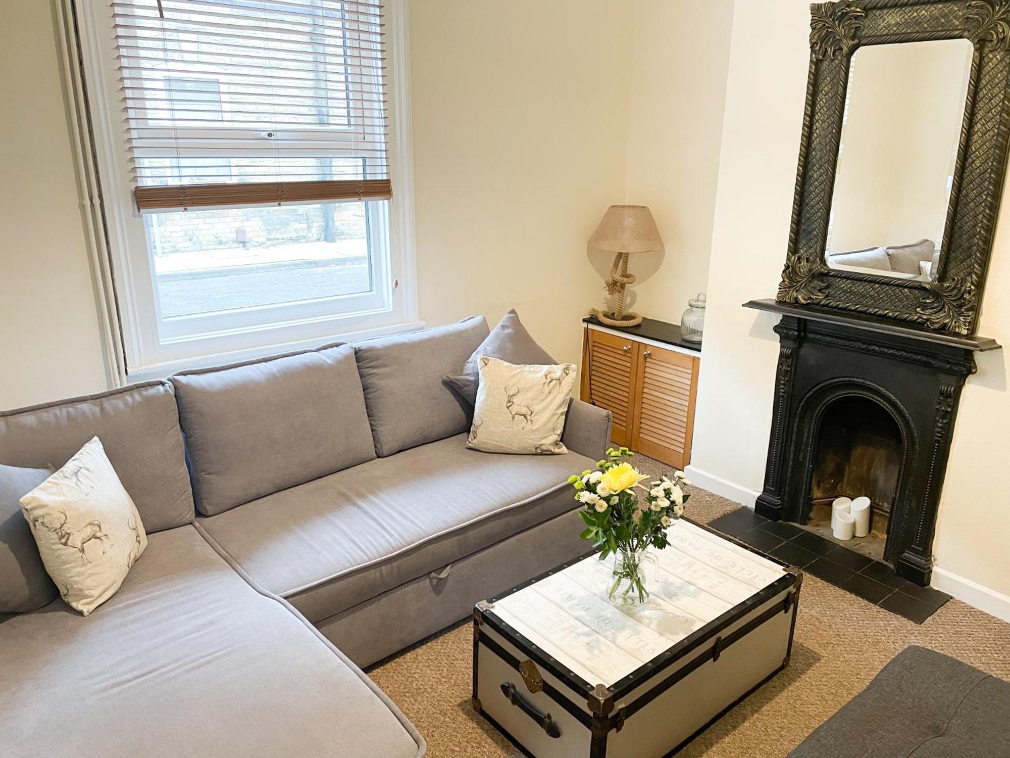 Waverley Lodge - Quaint Victorian Home With Free Parking ยอร์ค ภายนอก รูปภาพ