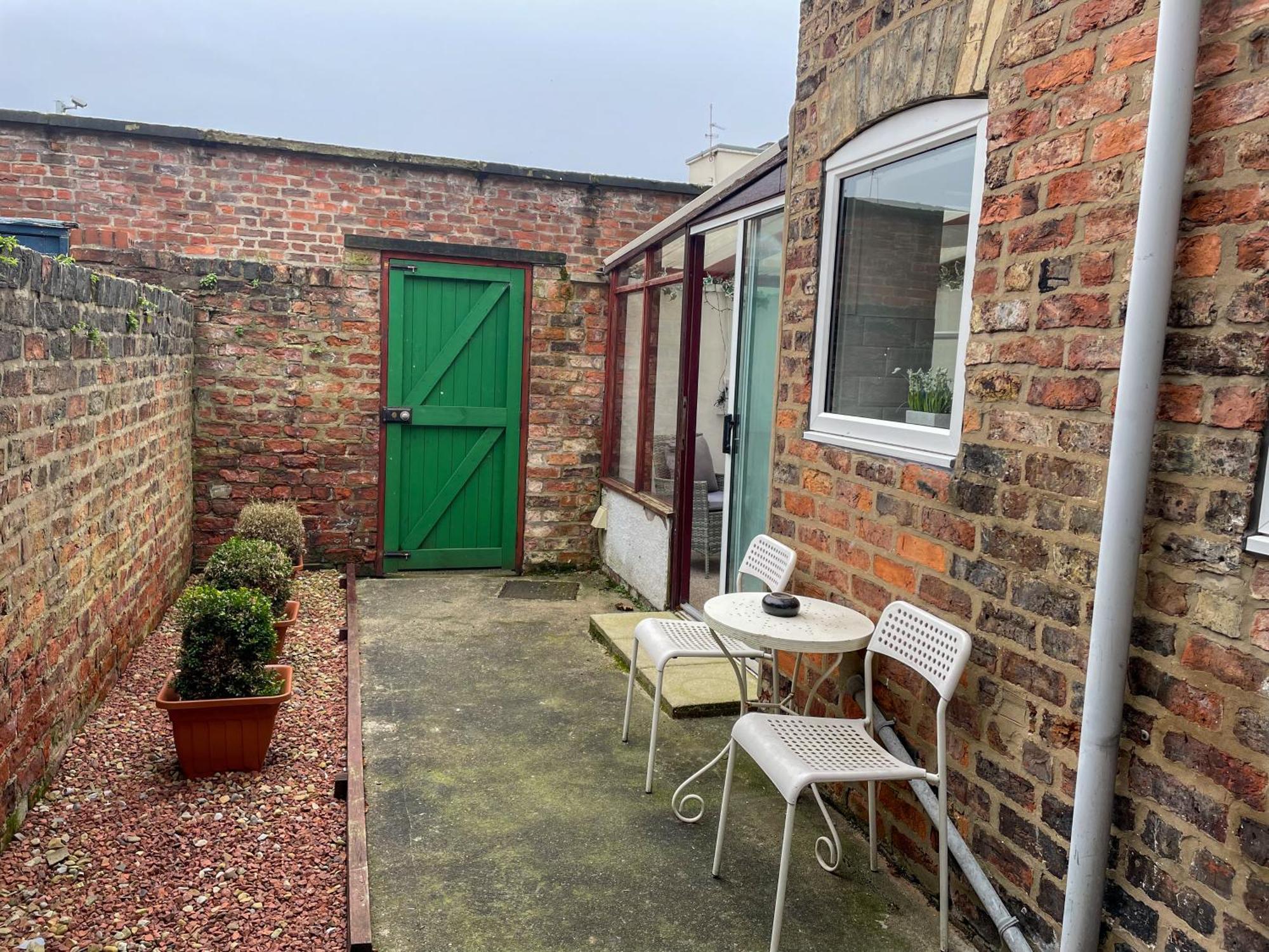 Waverley Lodge - Quaint Victorian Home With Free Parking ยอร์ค ภายนอก รูปภาพ